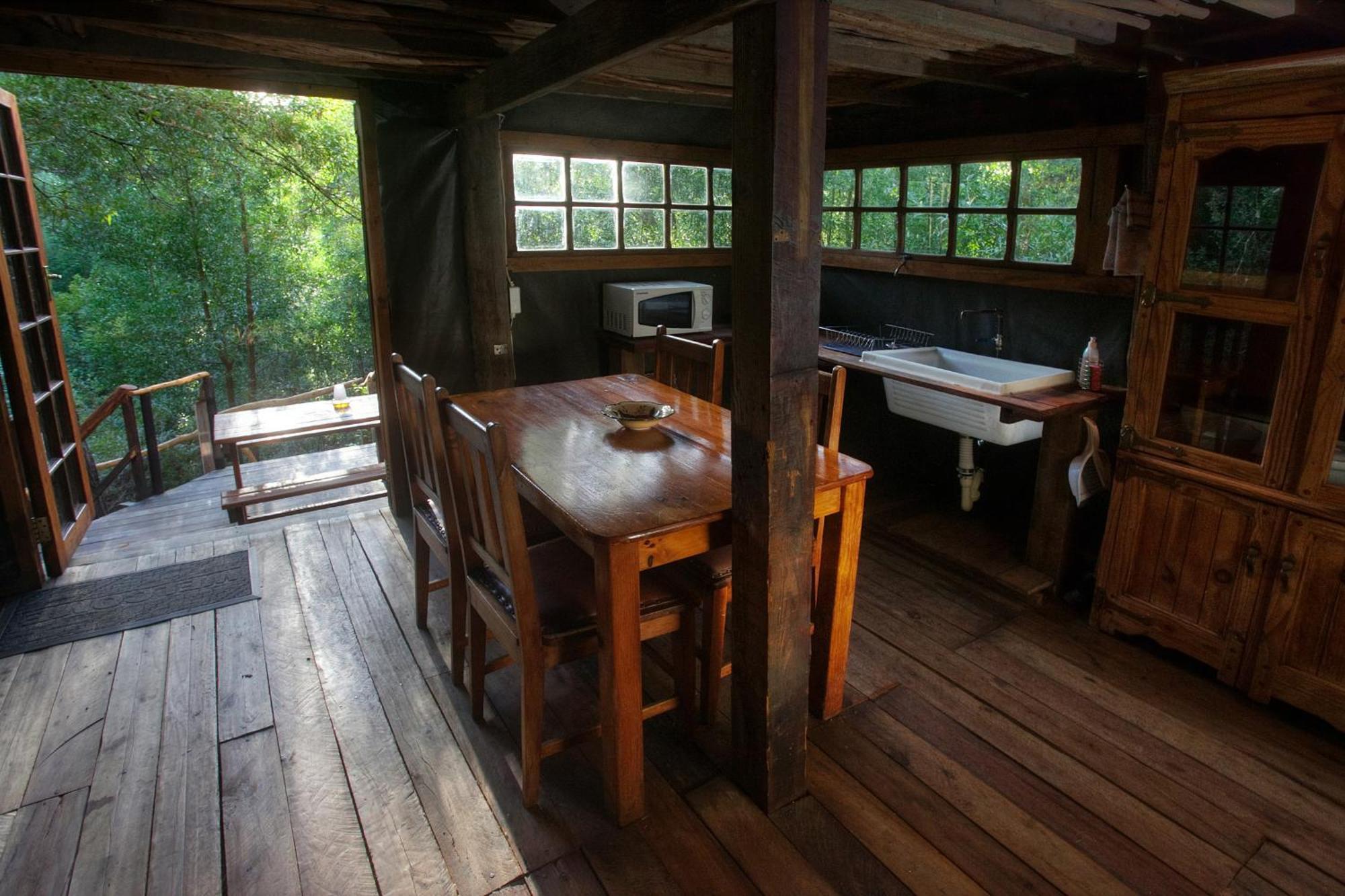Rheenendal Fernhill Tented Treehouses מראה חיצוני תמונה